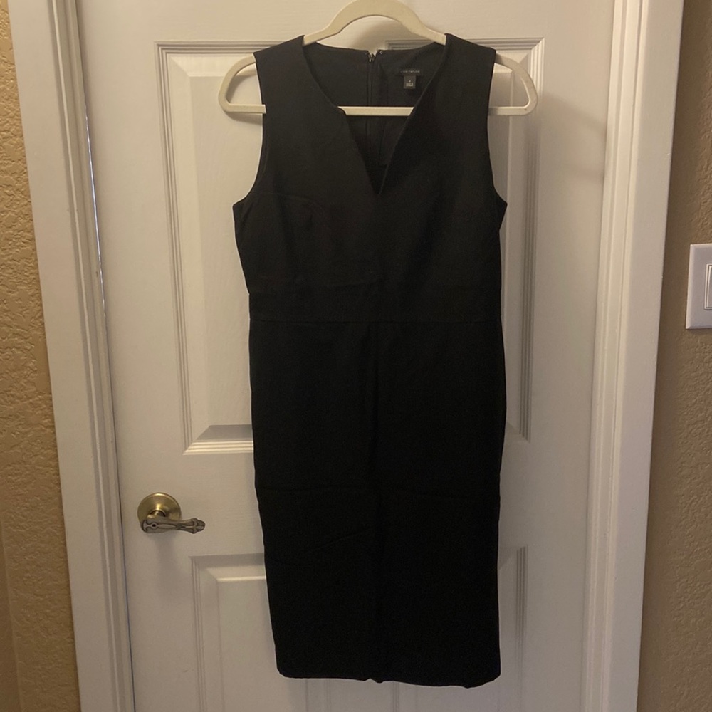 Black work dress. Sleeveless midi. Ann Taylor. Size 6